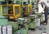 In 1987, we invested in our own gear cutting machines - Digga North America.